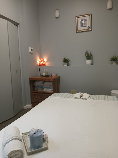 Blue Lake Spa-Eagan