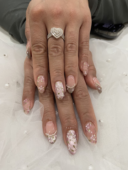 New Bellrose Nails & Spa-Floral Park