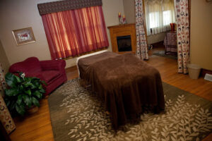 Turning Leaf Massage-Moline
