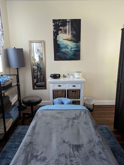 Healing Hands Massage LLC-Berlin